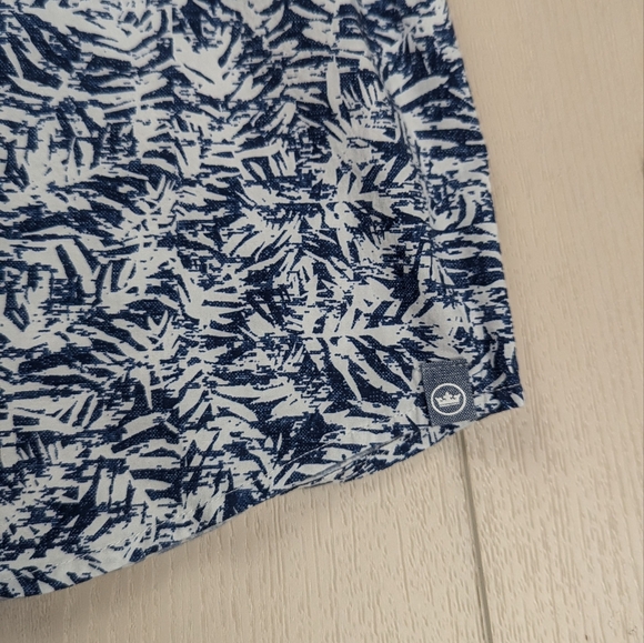 Peter‎ Millar Shirt Mens M Seaside Palm Print Short Sleeve Hawaiian Blue White - Picture 3 of 9